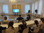 В центральной районной библиотеке имени М.Н. Пономарева состоялась встреча подростков с преподавателем детско-юношеской спортивной школы